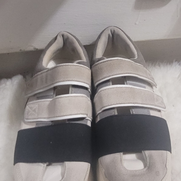 Shoes - Picture 2 of 2